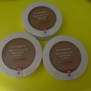 3 Neutrogena SkinClearing Mineral Powder Set